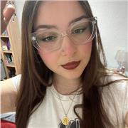 Profesora de inglés que imparte clases de inglés a niños/adolescentes de todas las edades